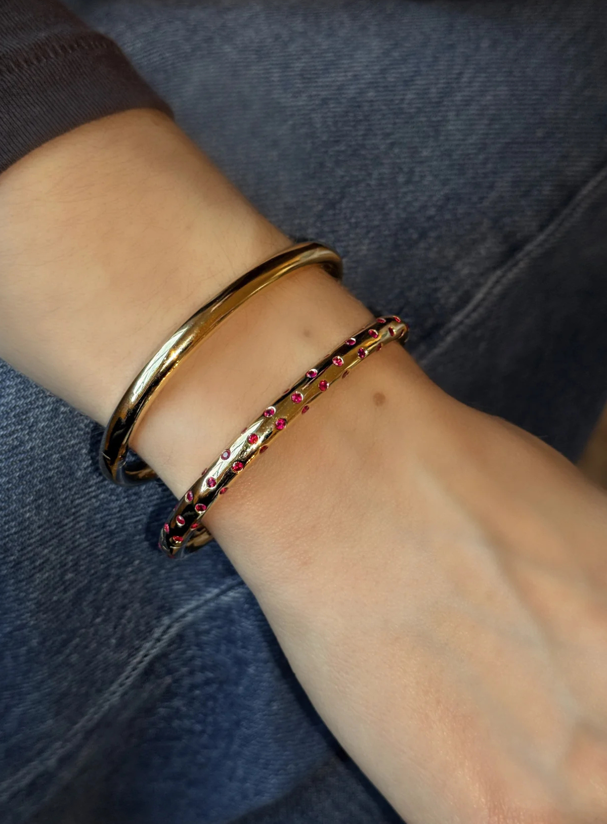 Cosmo Orion Ruby Oval Bangle