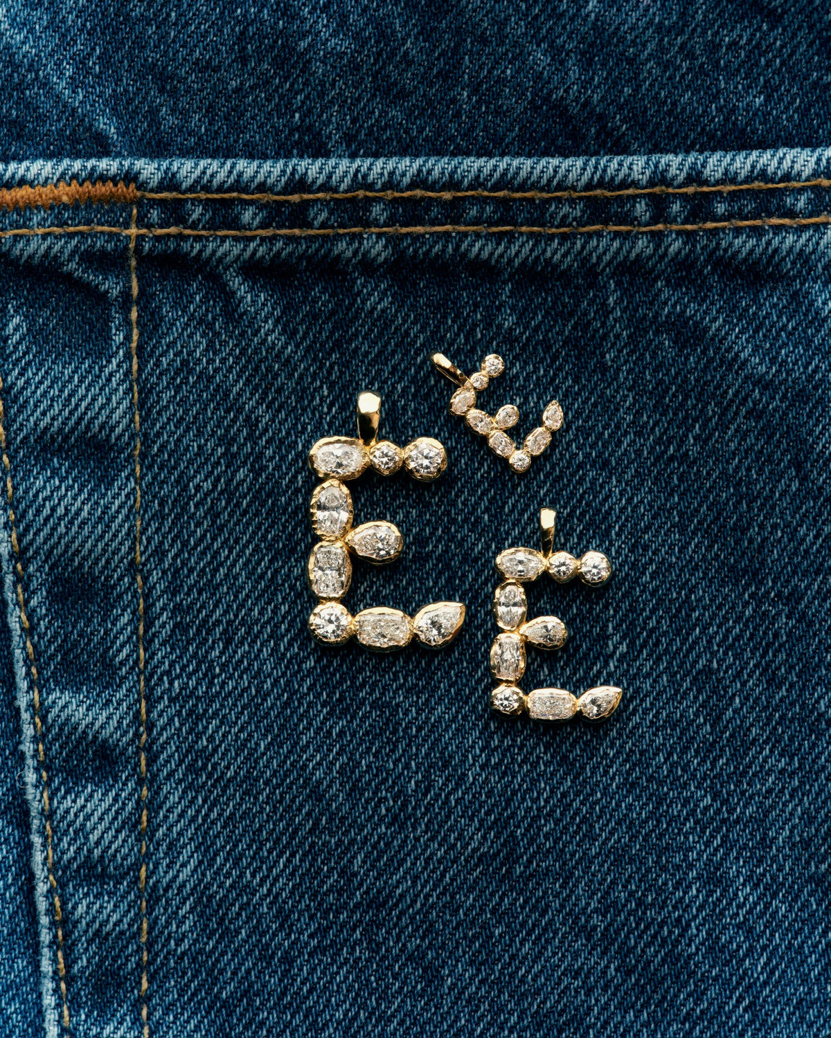 Classic Golden Hour Letter in Holiday