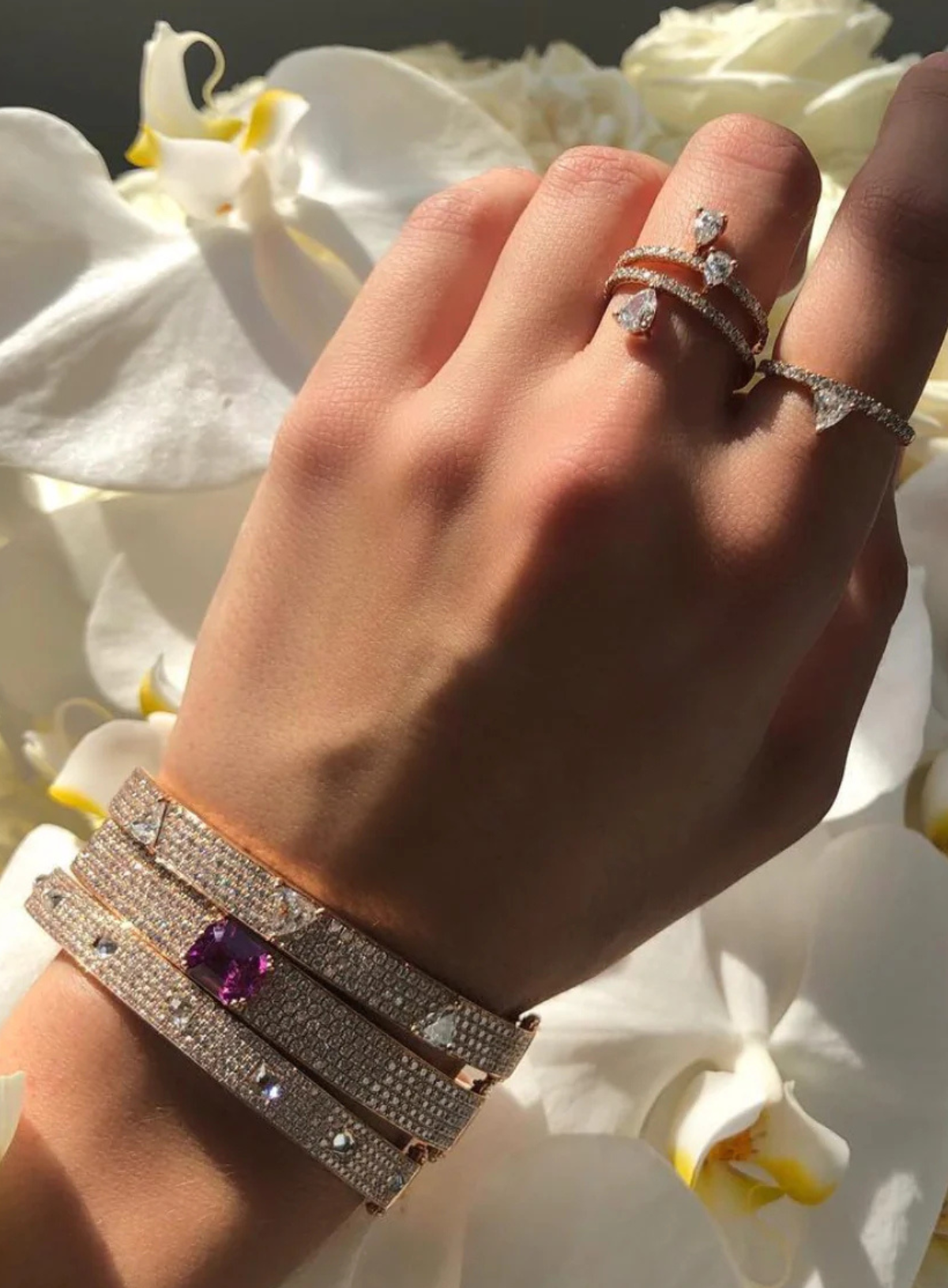 Pavé Diamond Inverted Princess Cut Oval Bracelet