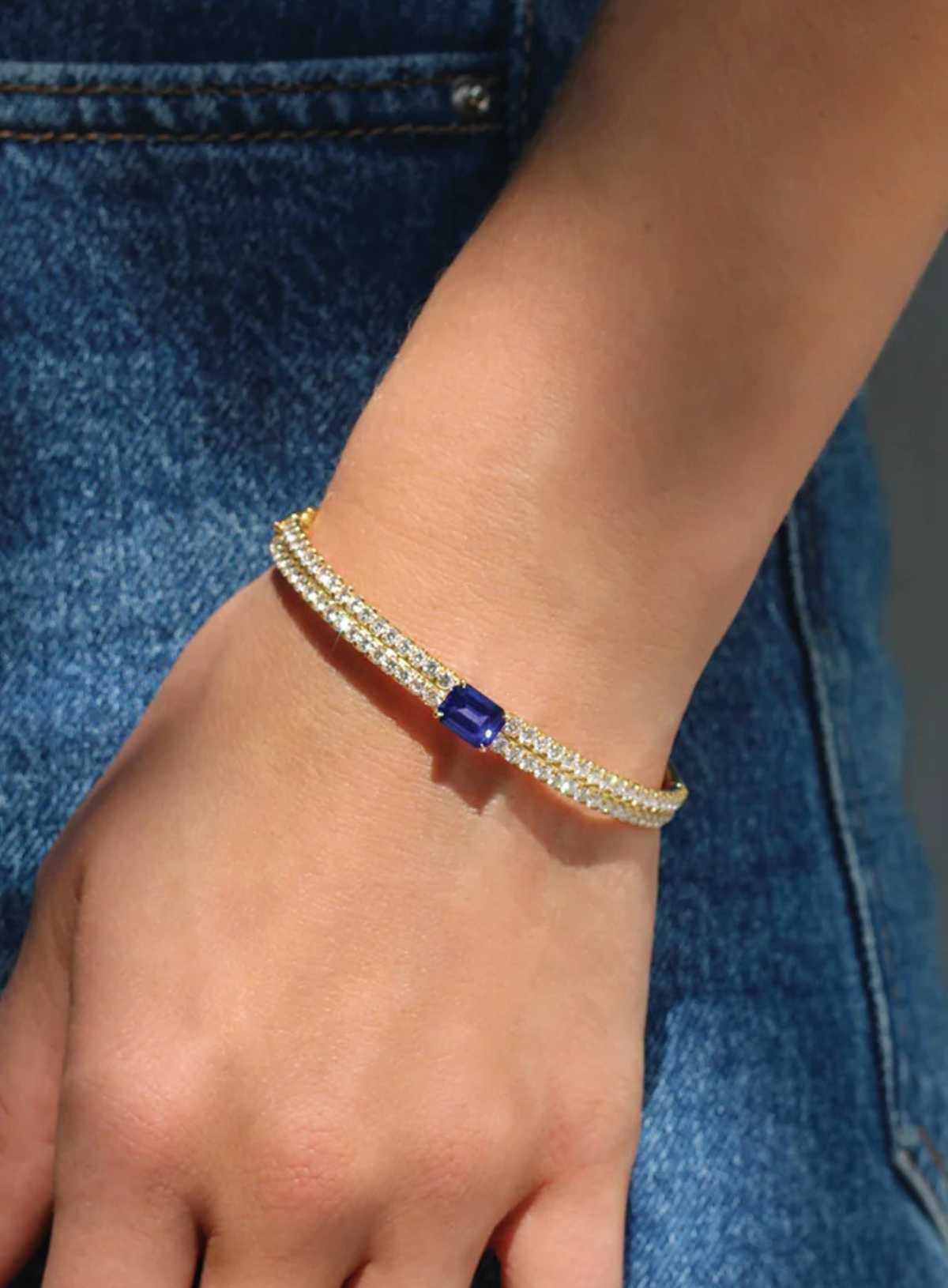Gia Diamond Bracelet with Emerald-Cut Blue Sapphire Centre