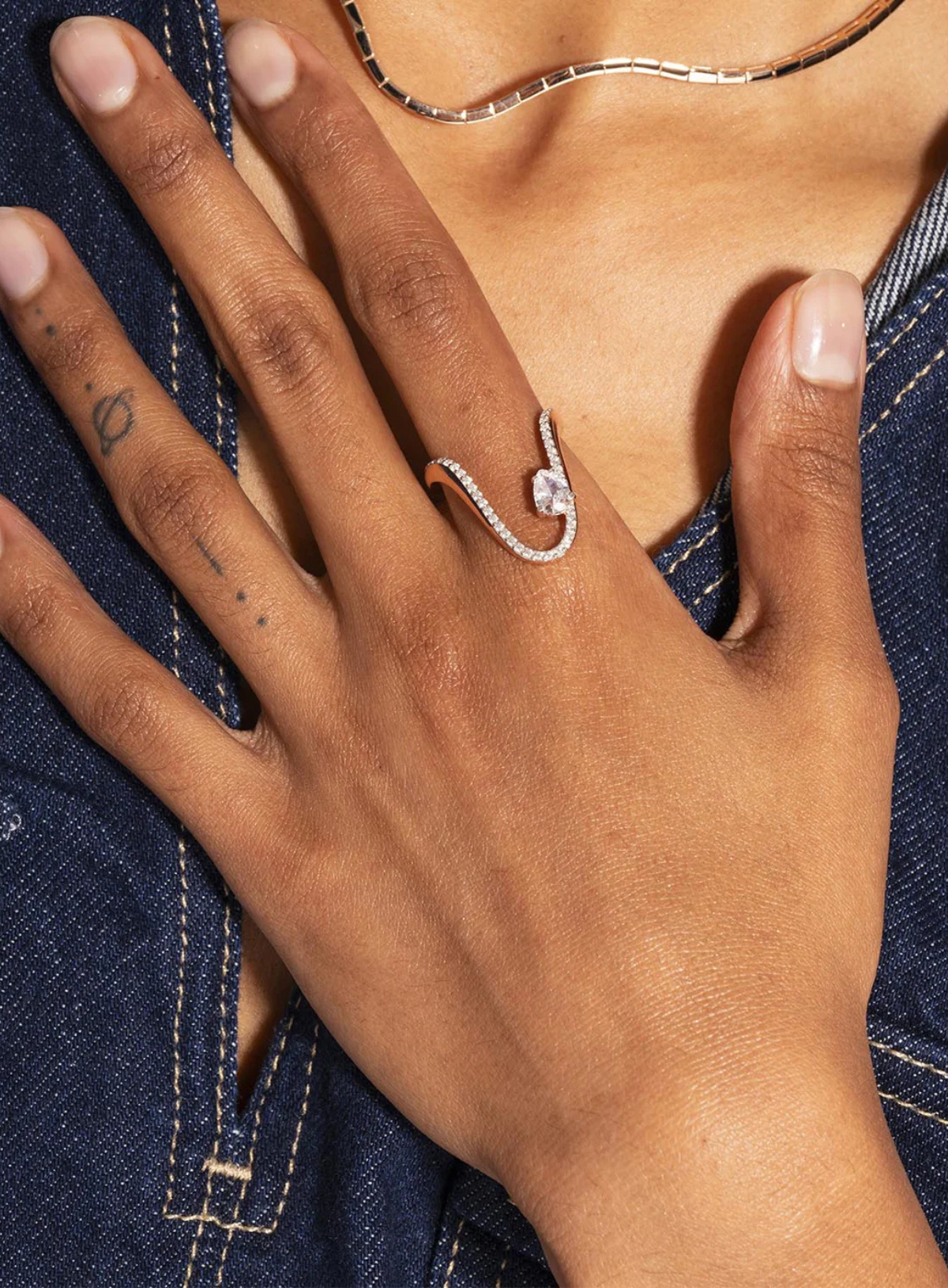 Radiant Ring | Half pavé Diamonds & Pear Diamond
