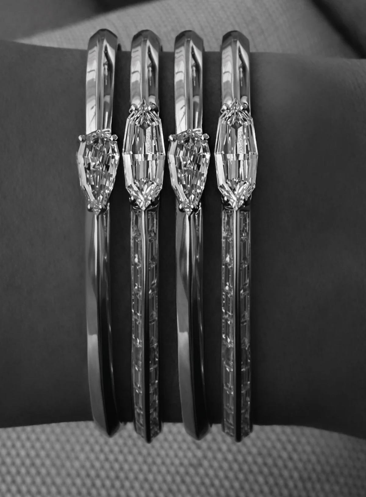 Rêve Step Cut Pear Bangle