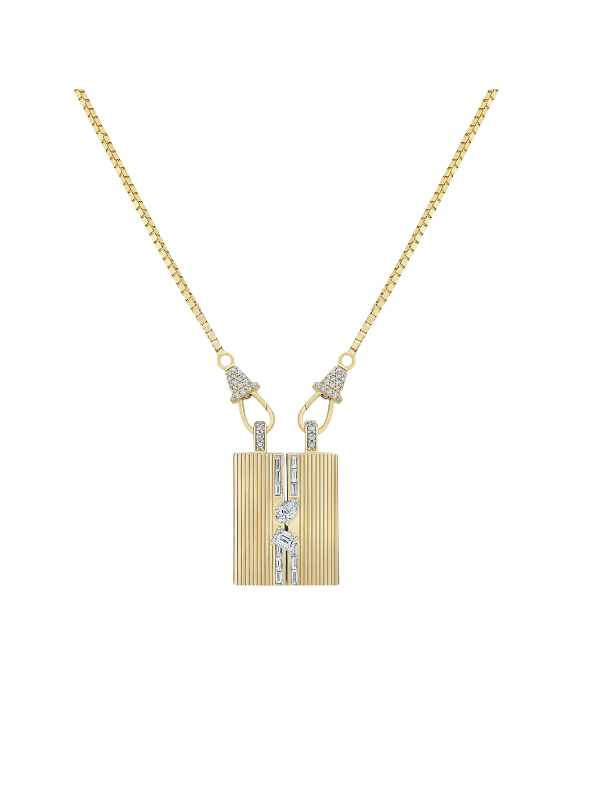 Medium Blade Pear & Emerald (Round & Baguette Pave)